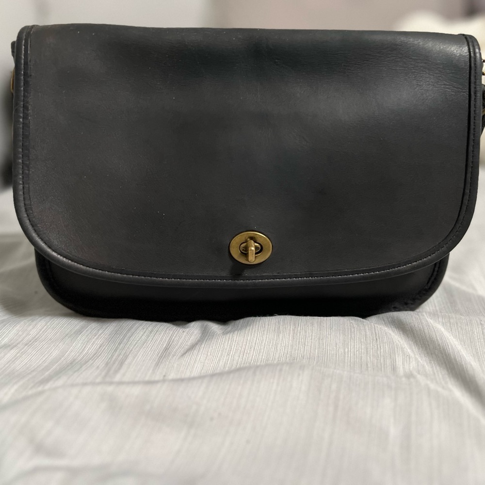 Vintage Coach messenger purse